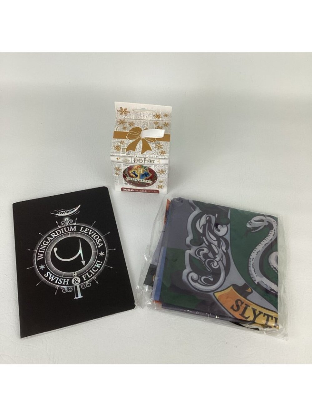 Harry Potter Bundle Hogwarts Ornamennt Puzzle Slytherin Banner Spell Notebook - Picture 2 of 13